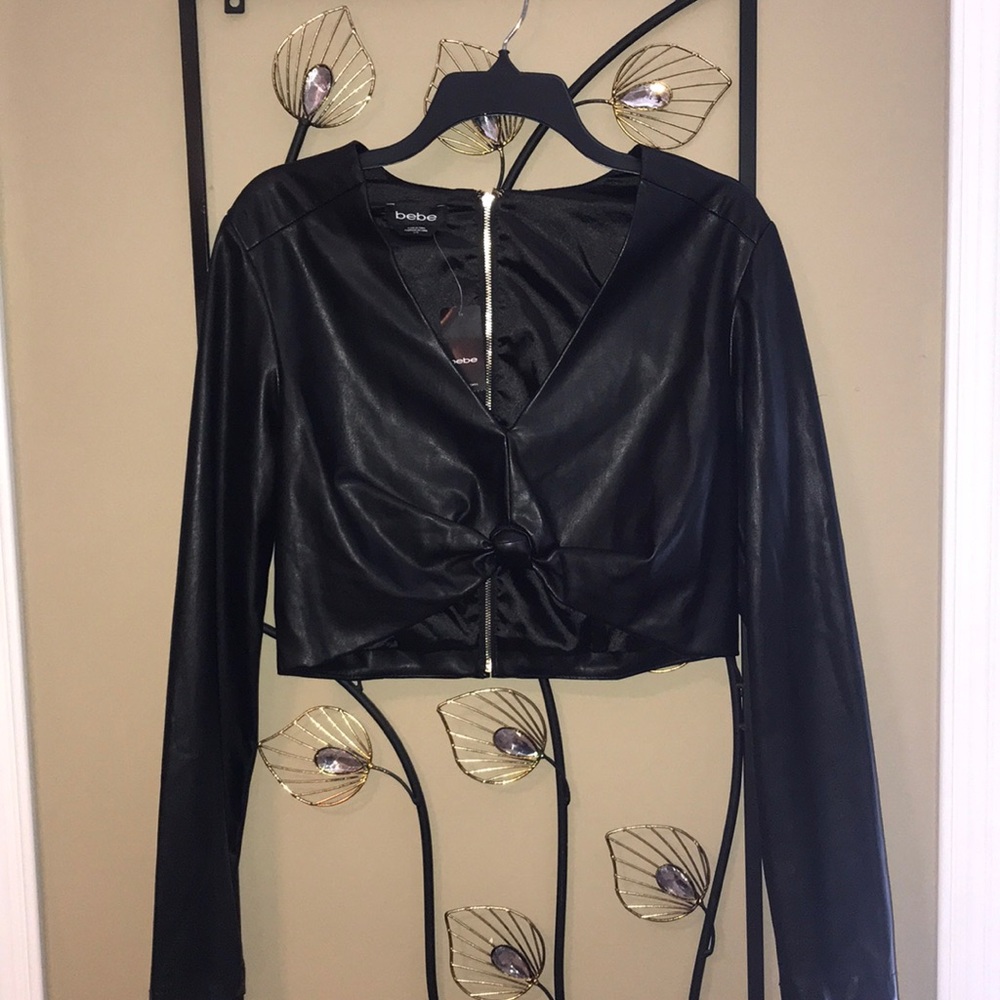 BeBe crop top